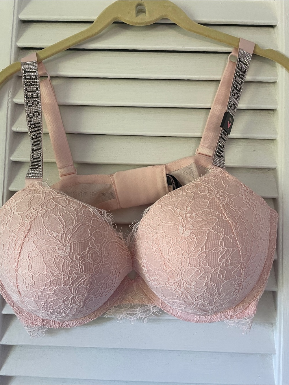 Victoria’s Secret Lace Push-Up Bra - Pink